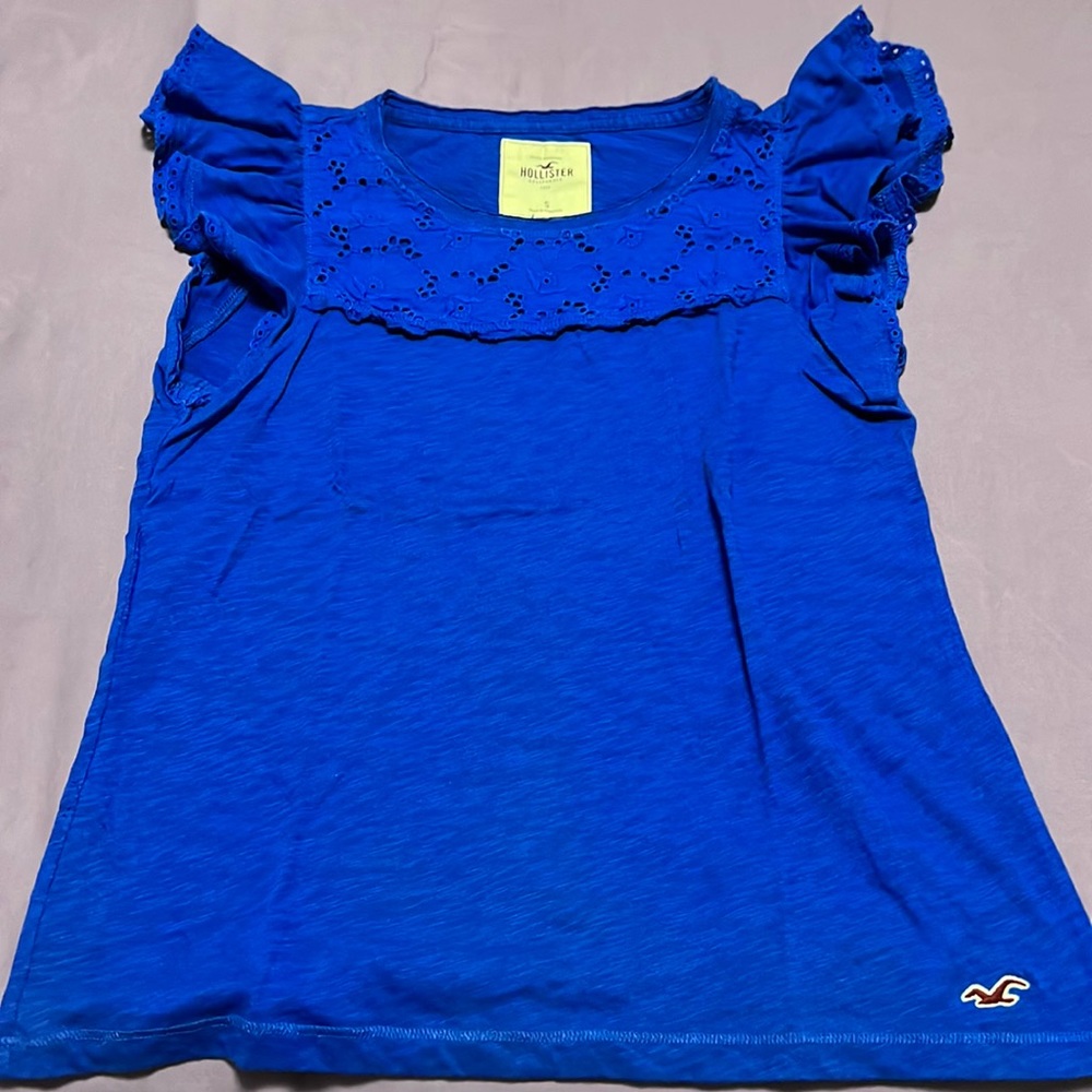 Hollister Top Small